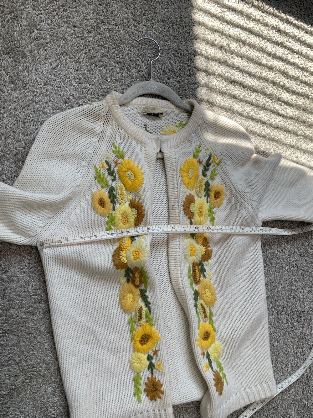 Vintage Cream Floral Embroidered Open Front Cardigan Sweater - Picture 9 of 9